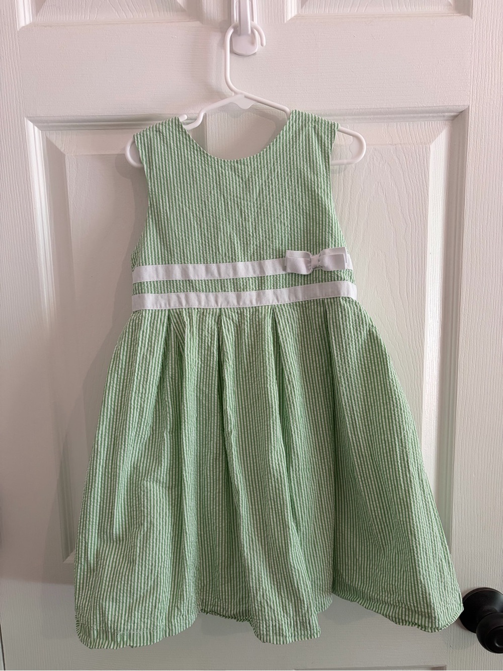 Gymboree Light Green Seersucker Dress with White Ribbon - Size 6